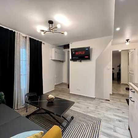 Apartment La Cloche Doree, Parking, 3 Etoiles, En Plein Coeur De